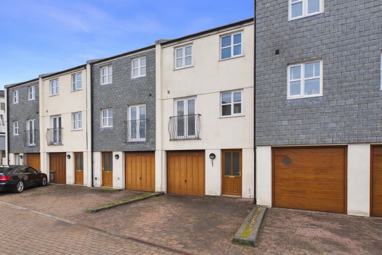 Narrowcliff, Newquay