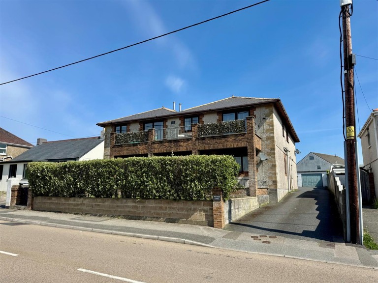 Treloggan Road, Newquay