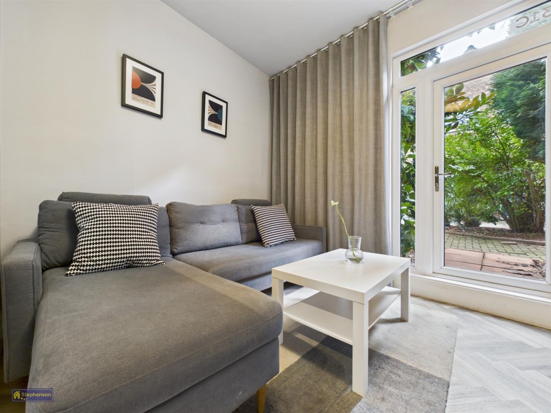 The Avenue, Bishop Lane, Hull