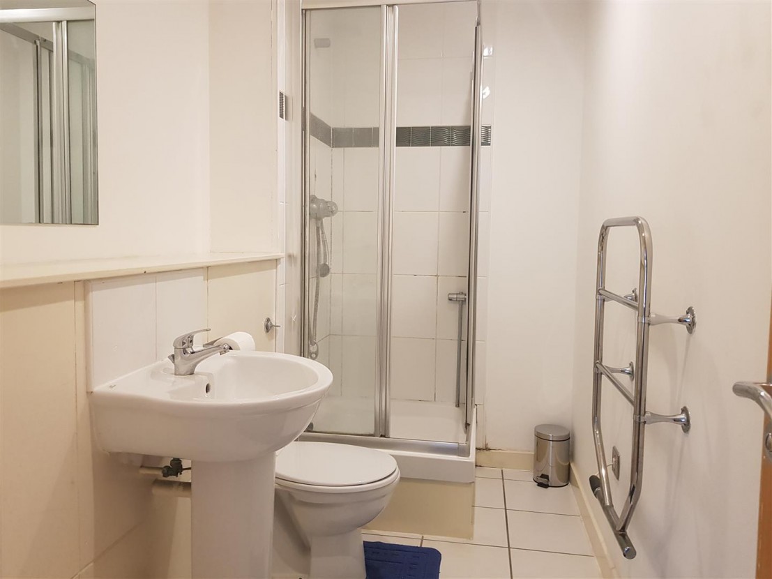 Queens Court, HU1 3DR