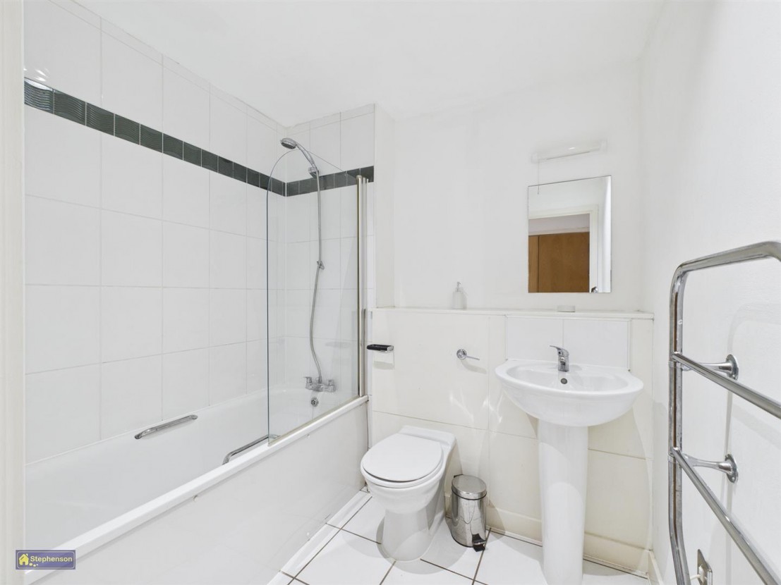 Queens Court, HU1 3DR