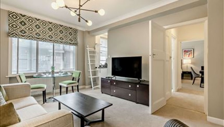 Hill Street, London, W1J