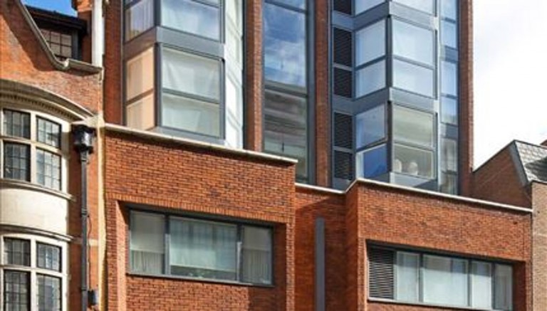 Young Street, The Gardens, W8
