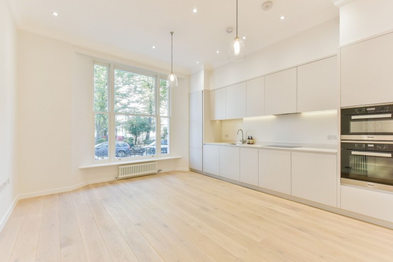 St. Stephens Gardens, London, W2
