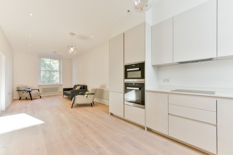 St. Stephens Gardens, London, W2
