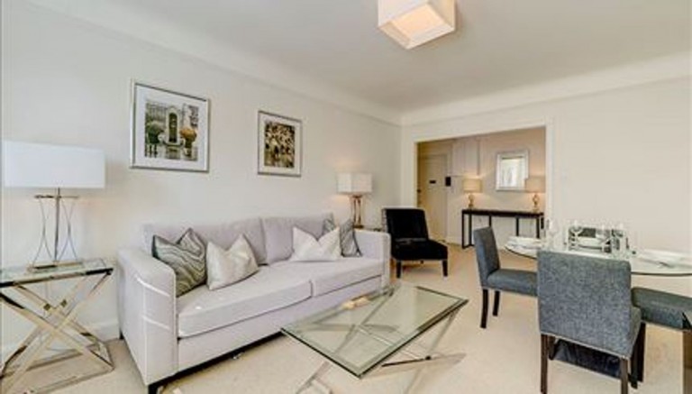 Fulham Road, Pelham Court, SW3