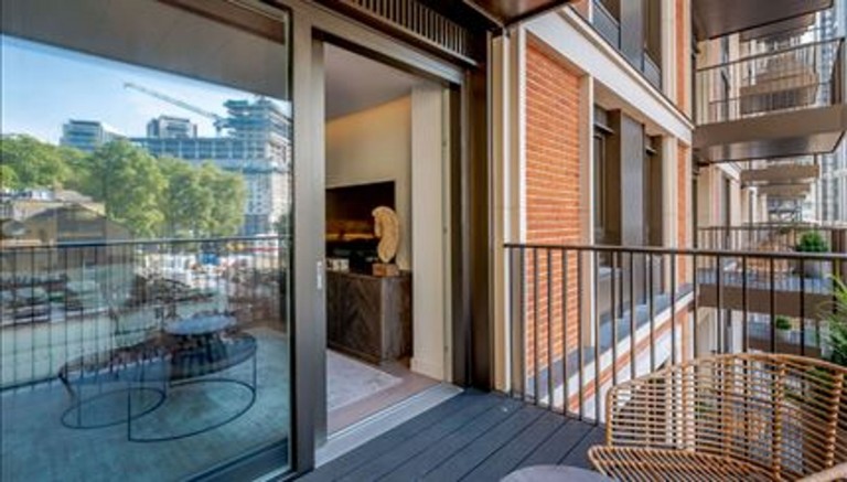 Edgware Road, Garrett Mansions, W2