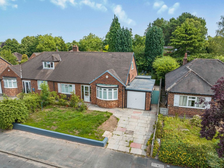High Elm Road, Hale Barns