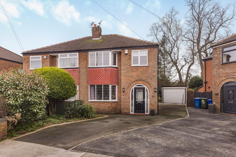 Wentworth Drive, Sale