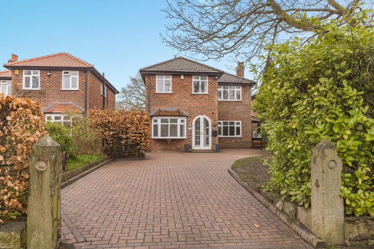 Bow Lane, Altrincham