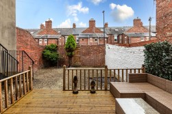 Myrtle Grove, Jesmond, NE2