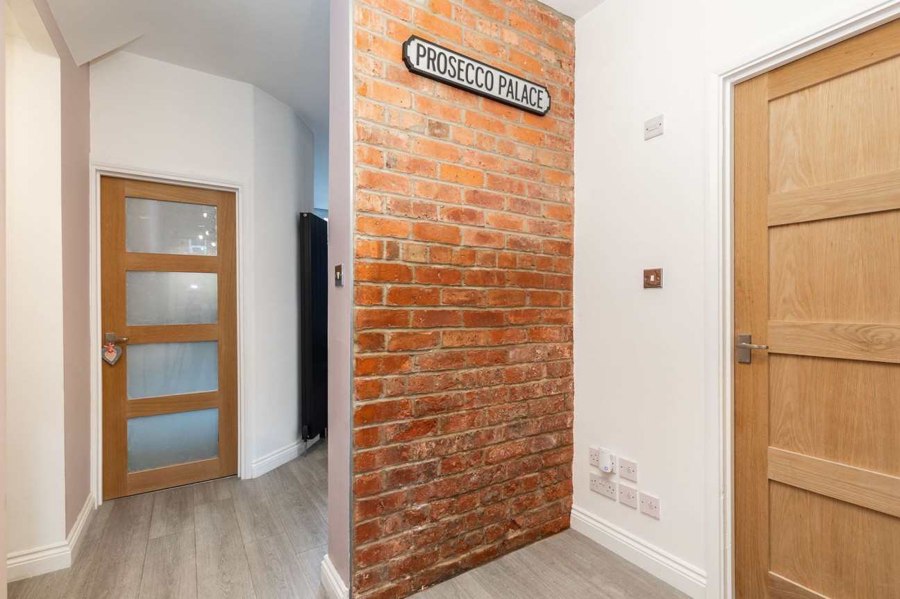 Myrtle Grove, Jesmond, NE2