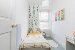 Myrtle Grove, Jesmond, NE2