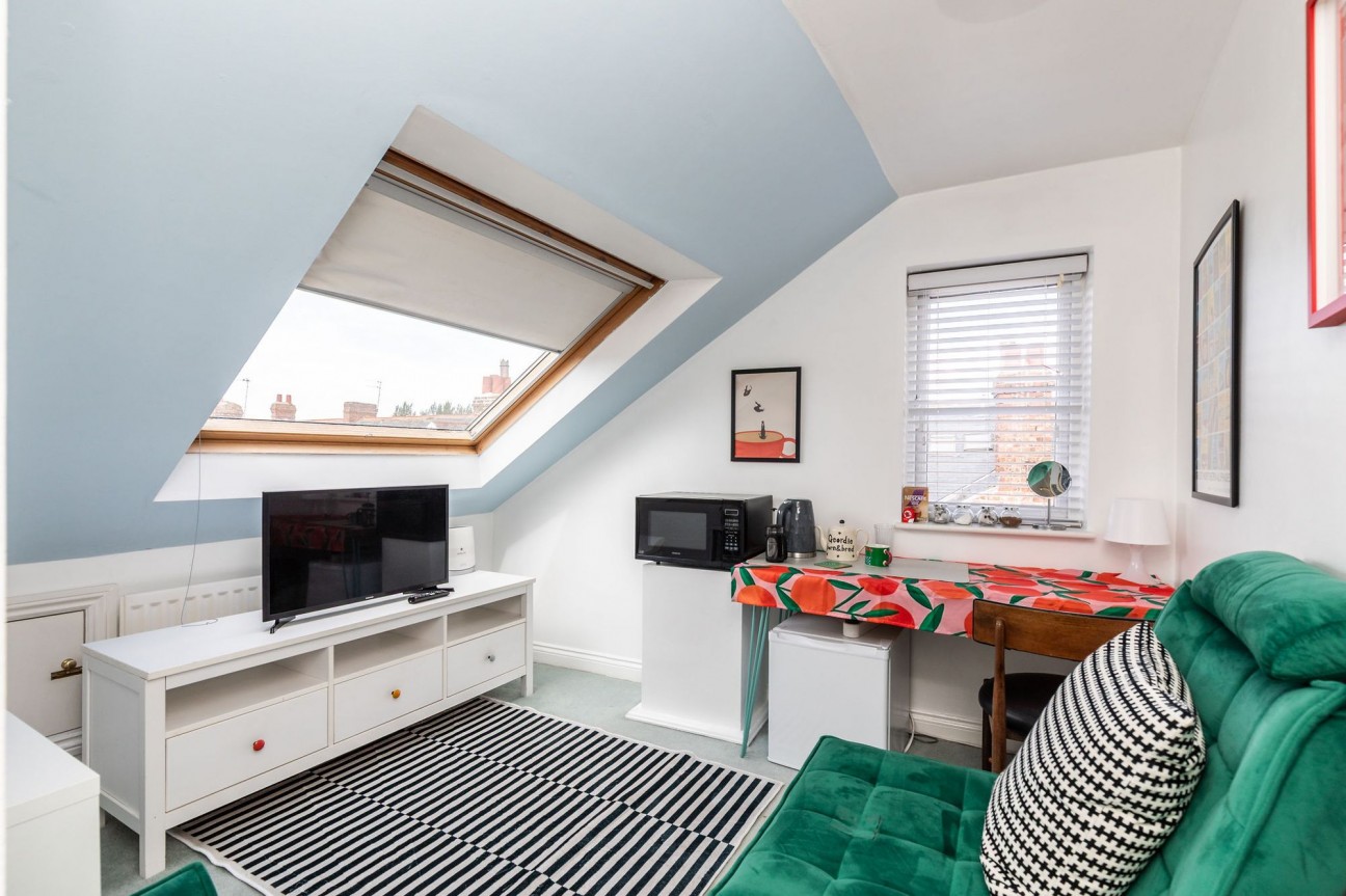 Myrtle Grove, Jesmond, NE2