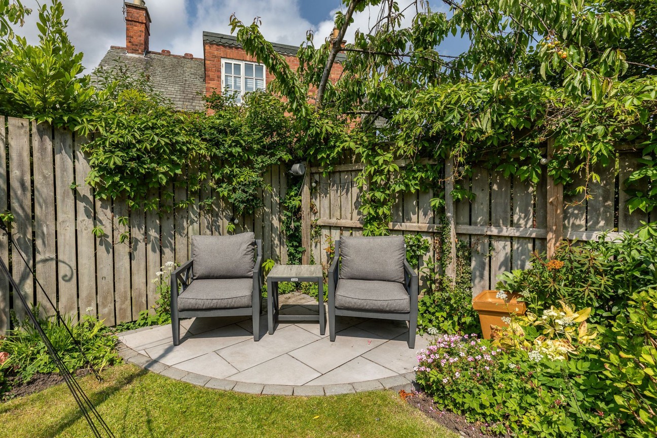 Queens Terrace, Jesmond, NE2