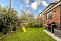 Berkeley Square, Gosforth, NE3