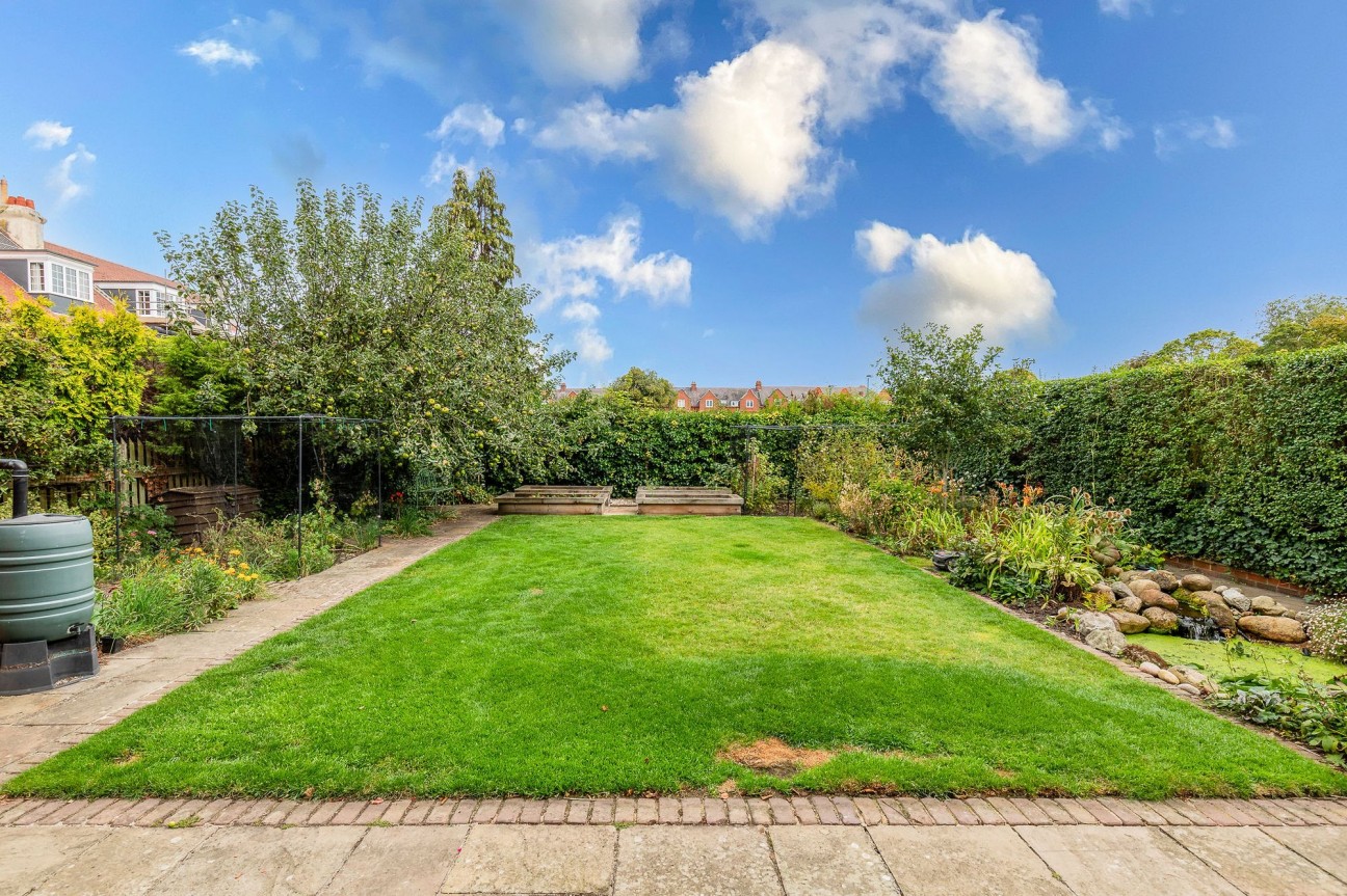 North Avenue, Gosforth, NE3