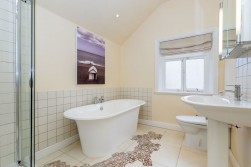 North Avenue, Gosforth, NE3