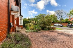 North Avenue, Gosforth, NE3