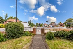 Broadway West, Gosforth, NE3