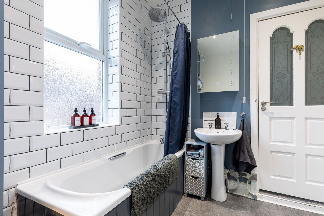 Myrtle Grove, Jesmond, NE2