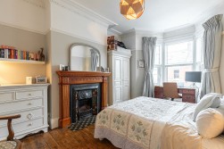 Myrtle Grove, Jesmond, NE2