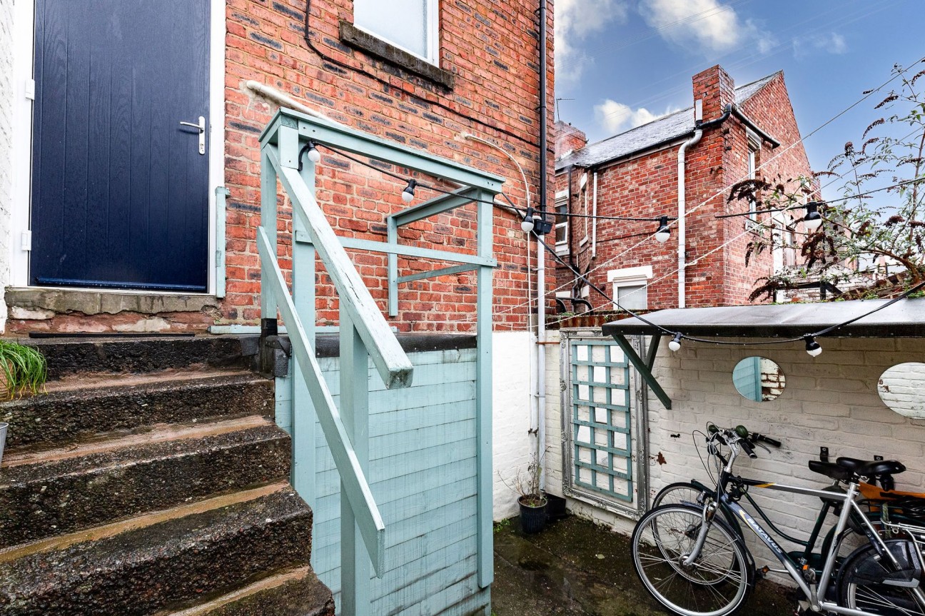 Myrtle Grove, Jesmond, NE2