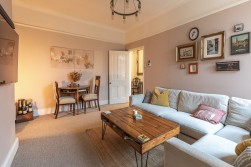 Myrtle Grove, Jesmond, NE2