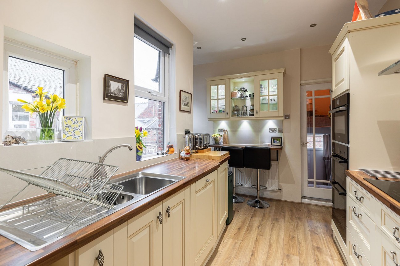 Myrtle Grove, Jesmond, NE2