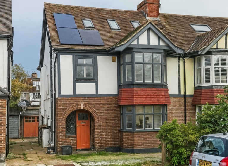 Nevill Road, Hove, BN3