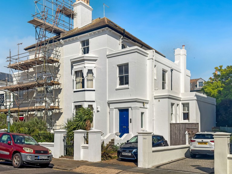 33 Medina Villas, Hove, BN3