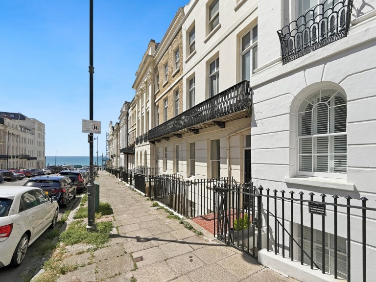 Portland Place, Brighton, BN2