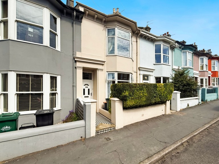 Queens Park Road, Brighton, BN2