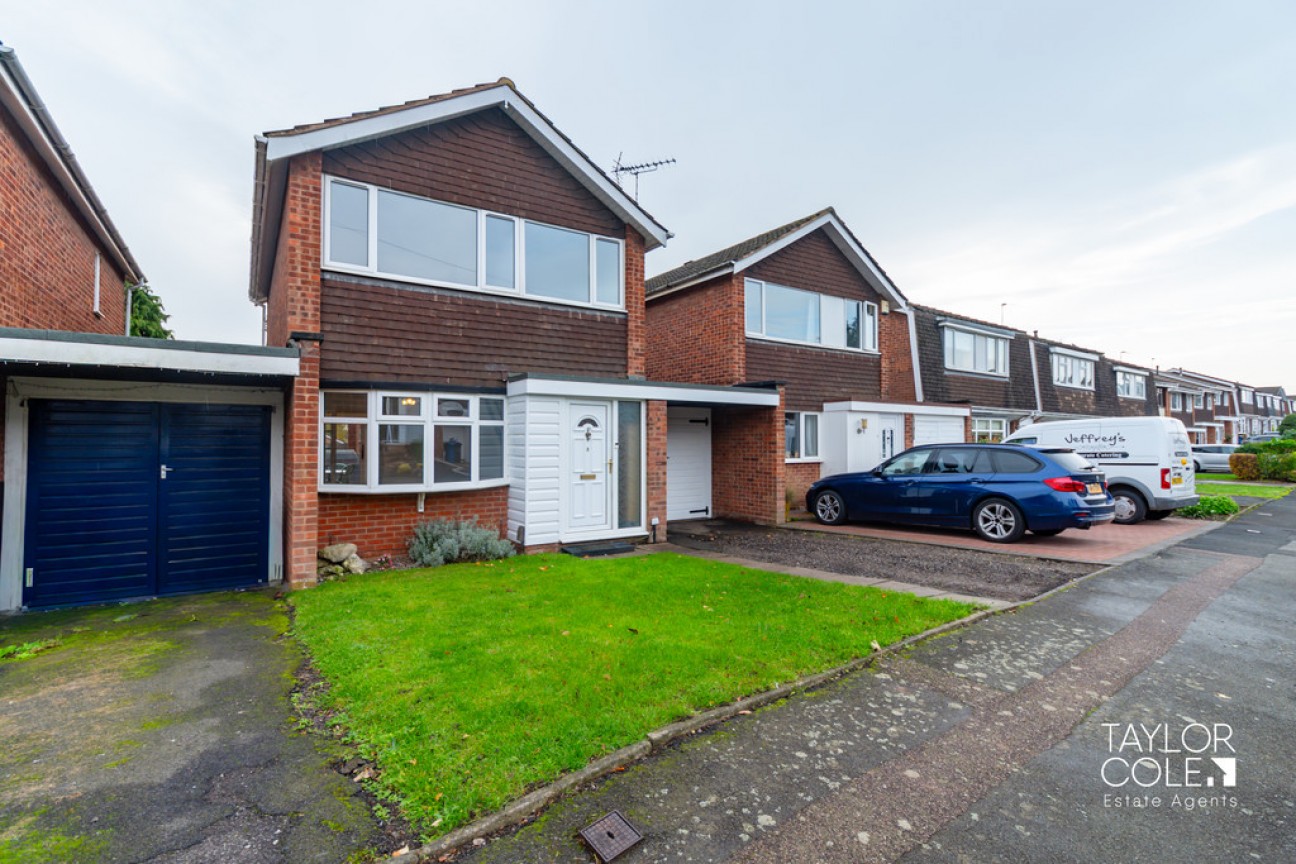 Adonis Close, Perrycrofts, B79 8TY