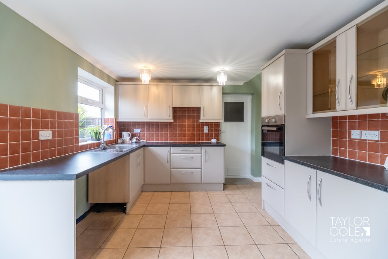 Adonis Close, Perrycrofts, B79 8TY