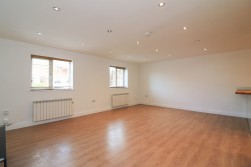 Barcliffe Mews, Barcliffe Avenue, B77 2BN