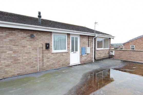 Fontenaye Road, Coton Green