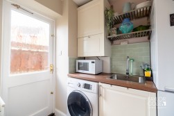 Kensington Drive, Tamworth