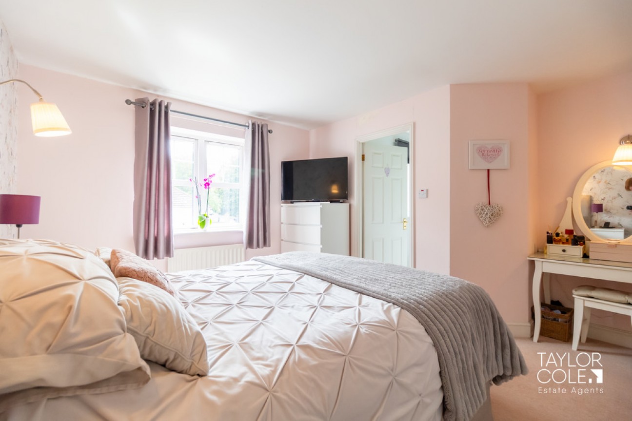 Kensington Drive, Tamworth