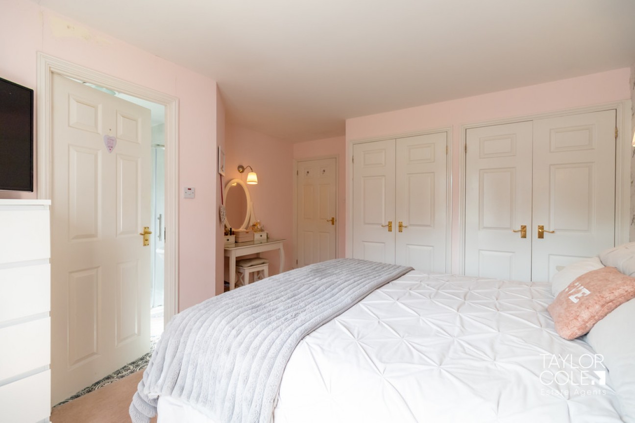 Kensington Drive, Tamworth