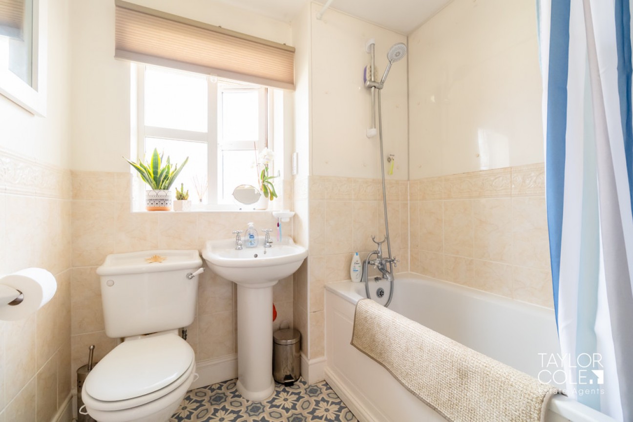 Kensington Drive, Tamworth