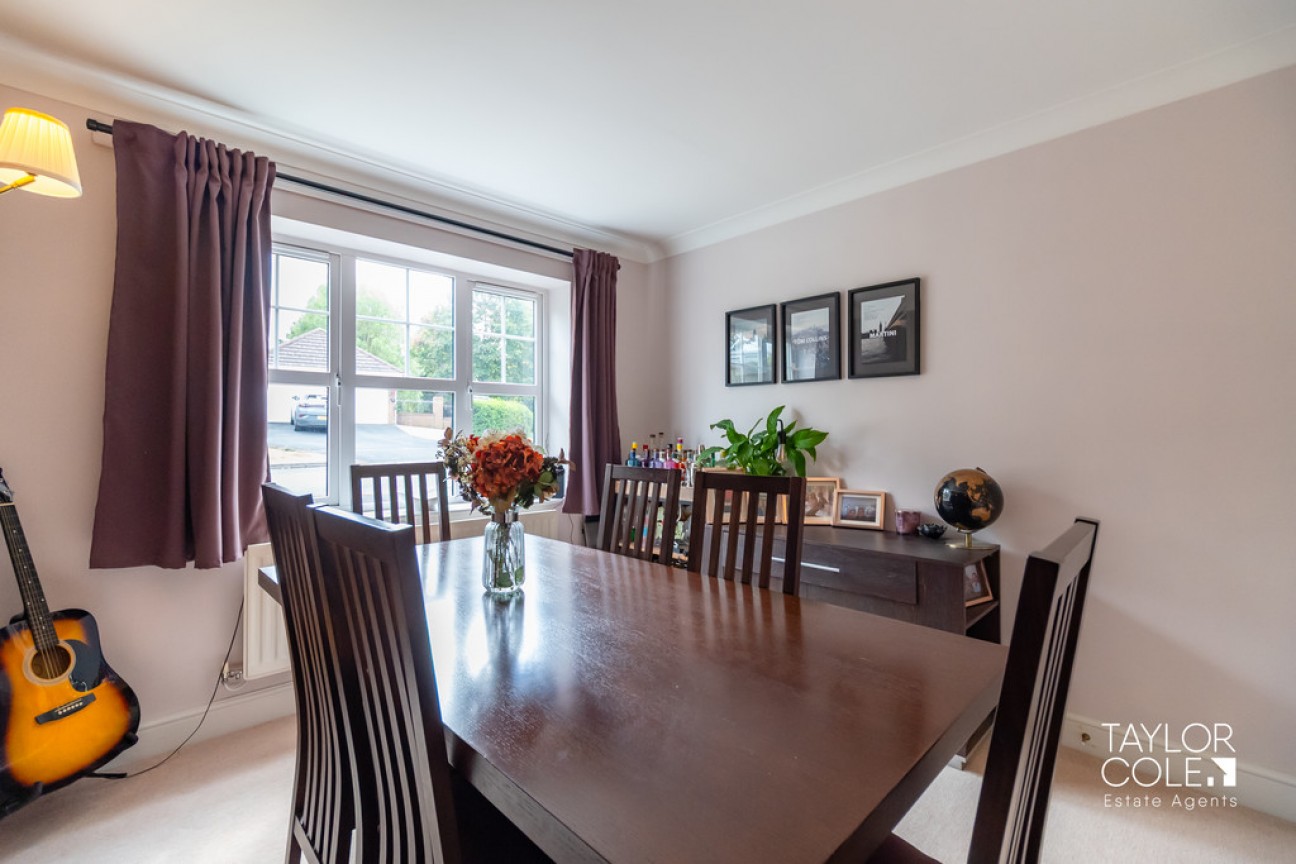 Kensington Drive, Tamworth