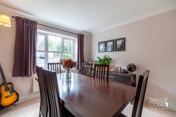 Kensington Drive, Tamworth