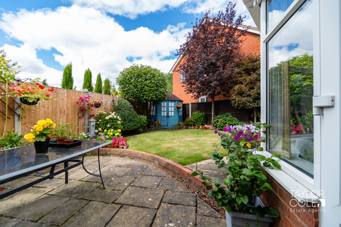 Kensington Drive, Tamworth