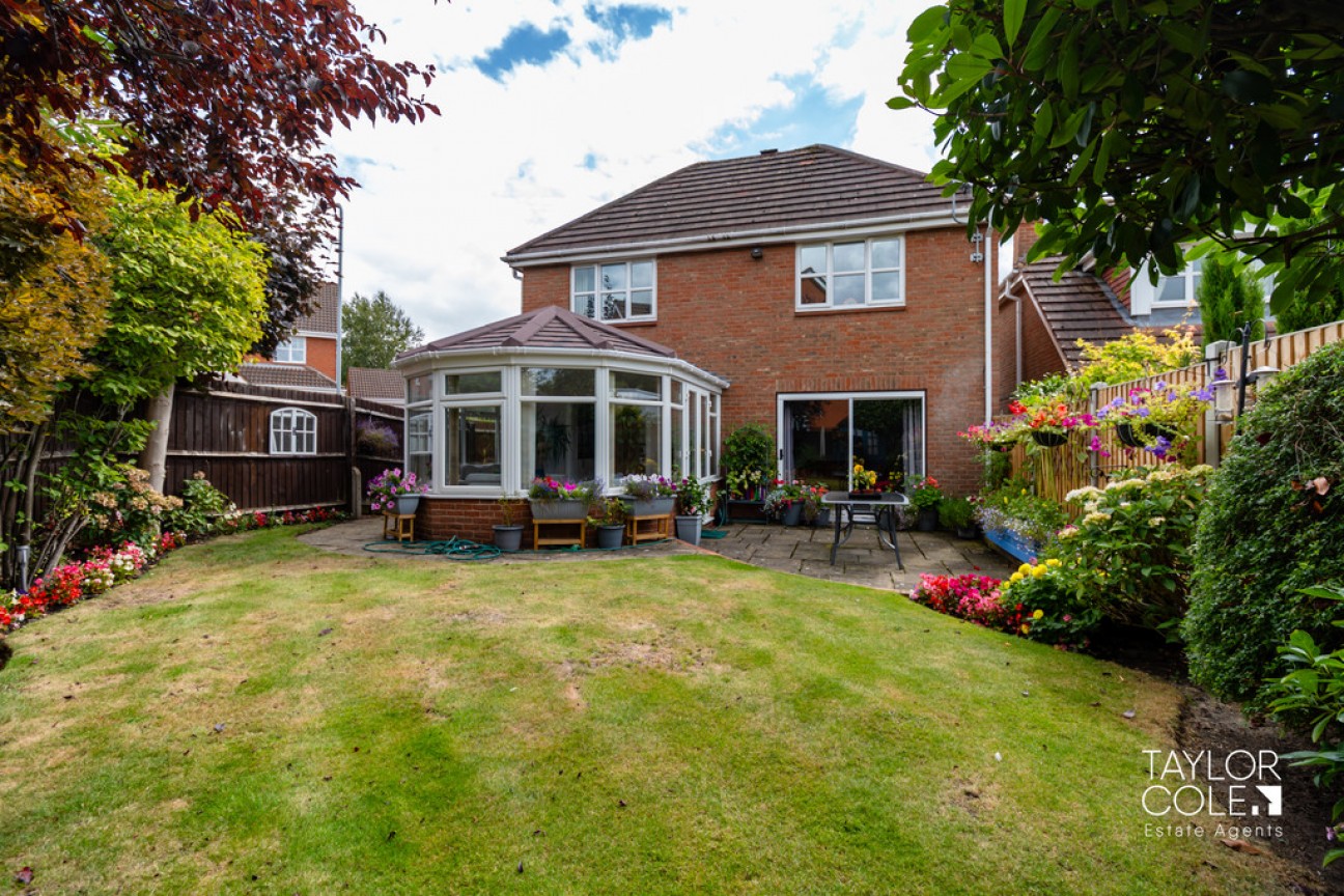 Kensington Drive, Tamworth