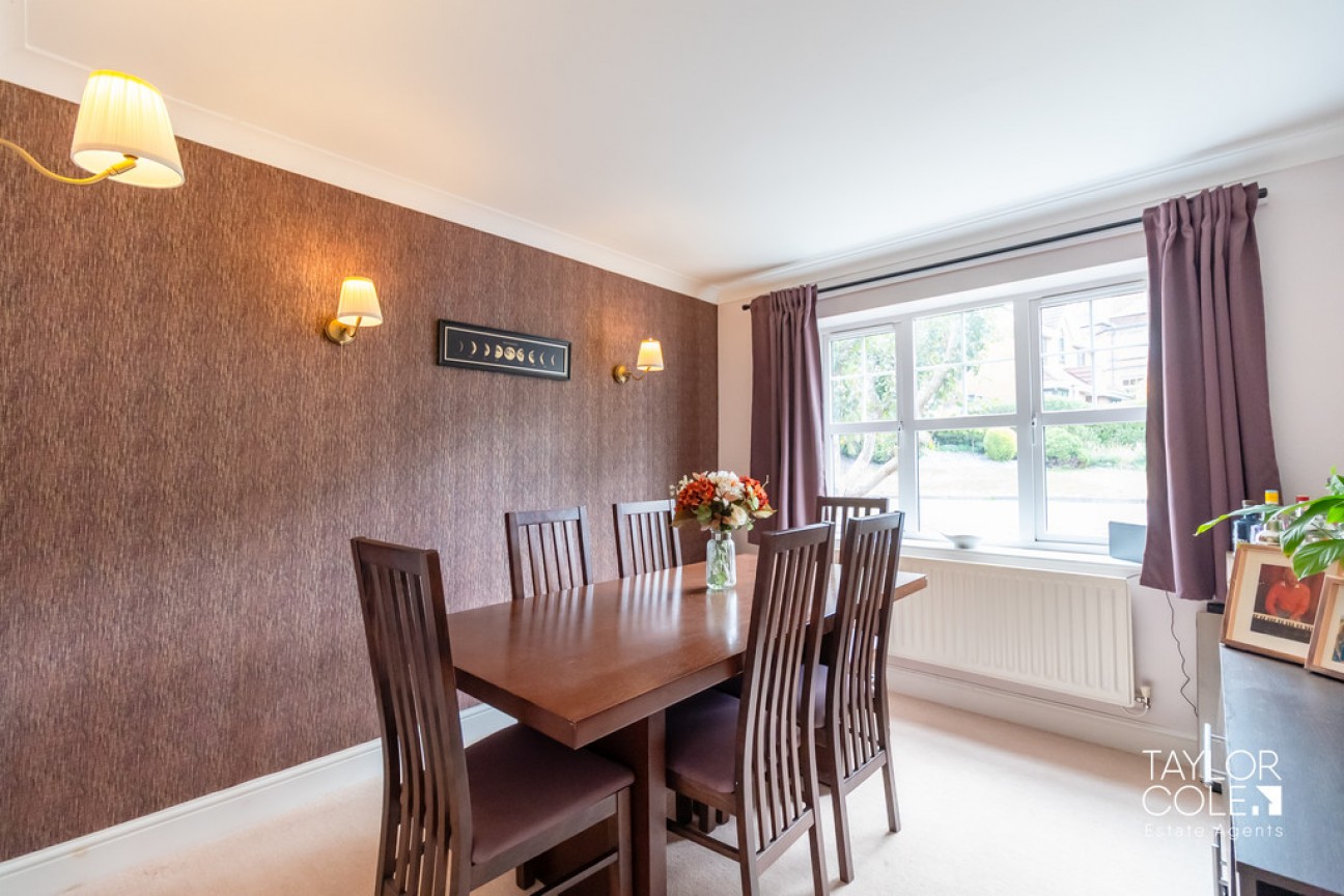 Kensington Drive, Tamworth