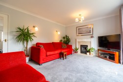 Kensington Drive, Tamworth