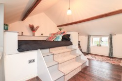 Elford Road, Elford