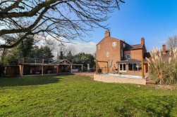 Elford Road, Elford