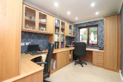 Morpeth, Dosthill
